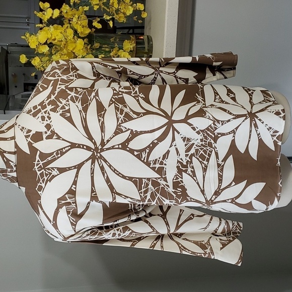 BOBBY CHAN 70% SILK 30% cotton BLOUSE size large. 3/4 sleeves. Cream and brown - Picture 5 of 10